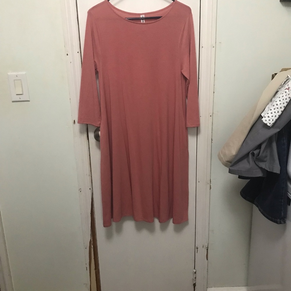 Pink knee length, t shirt dress with pockets